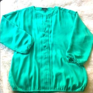 Ann Taylor green blouse (Sz XS)
